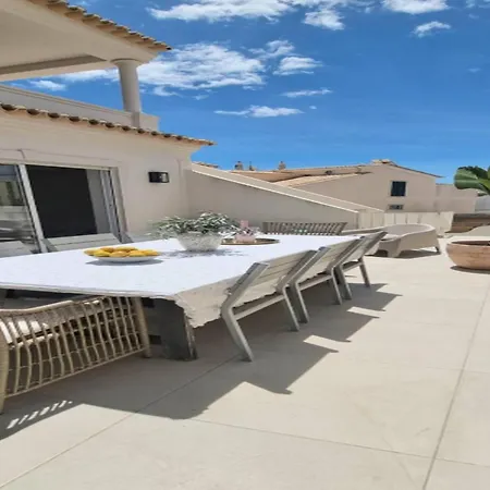 The White Pearl Villa Vila *